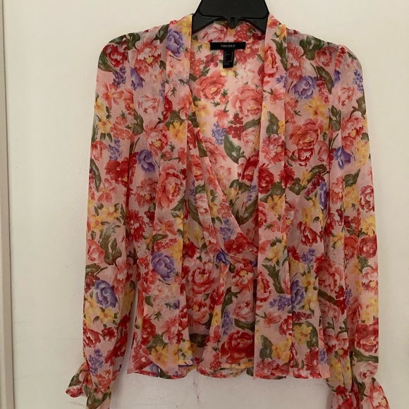 FOREREVER 21 - Picture 1 of 5